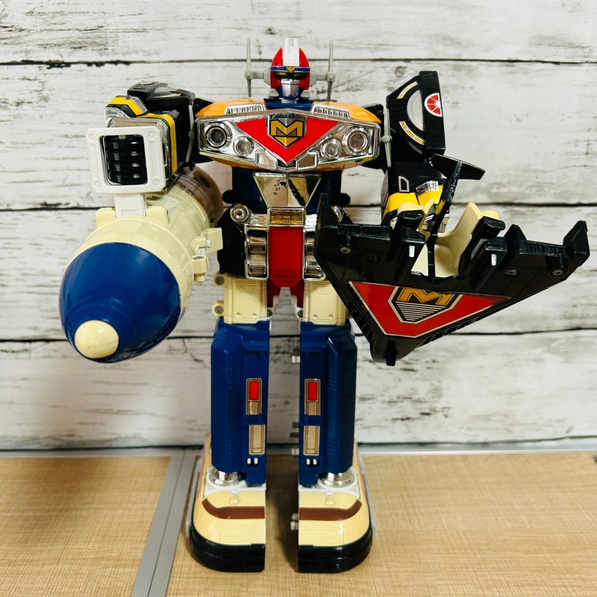 BANDAI Japan Megazord DX Power Rangers in Space Sentai