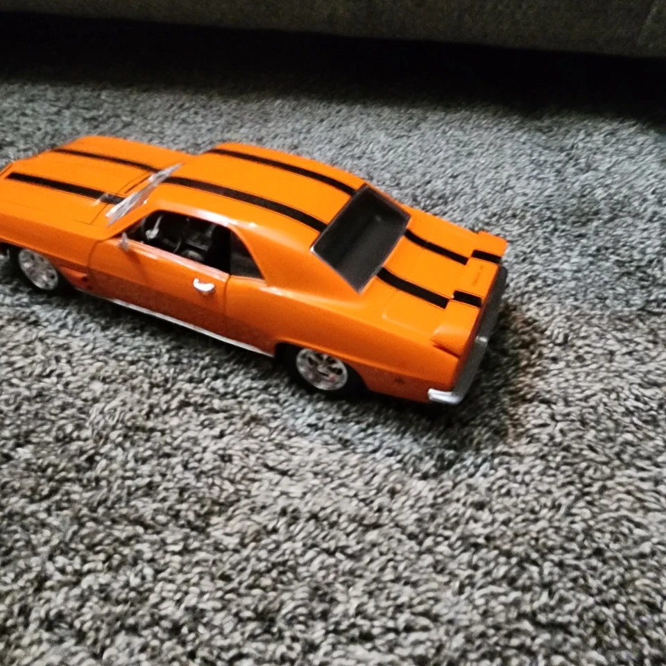 Pontiac Firebird 1969 transmisión automática - naranja. Road Signature 92368 escala 1:18 Foto 2 de 4