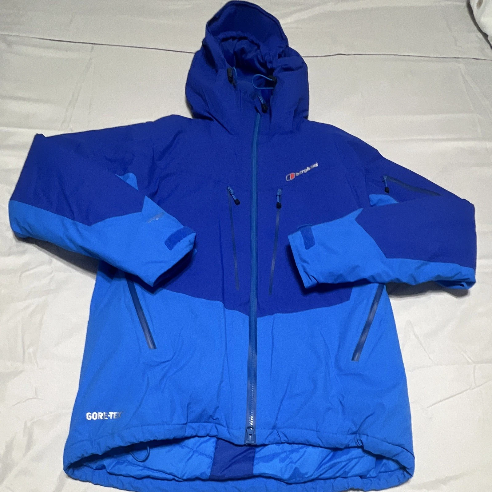 Berghaus Men's Gore-Tex Twilight Blue Hydroloft Elite Gore-Tex Jacket - product detail image 1
