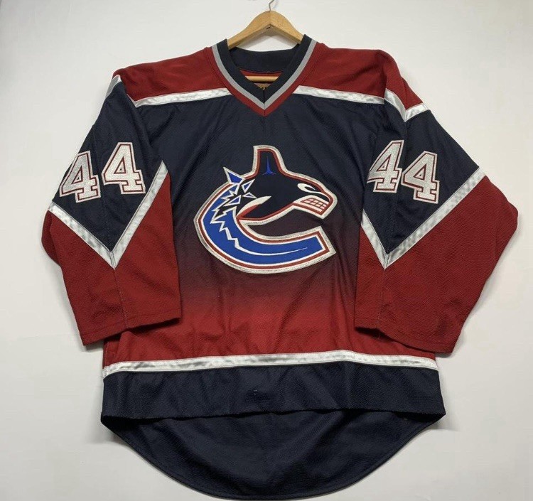 Koho On Ice Authentic Vancouver Canucks Gradient Alt Bertuzzi