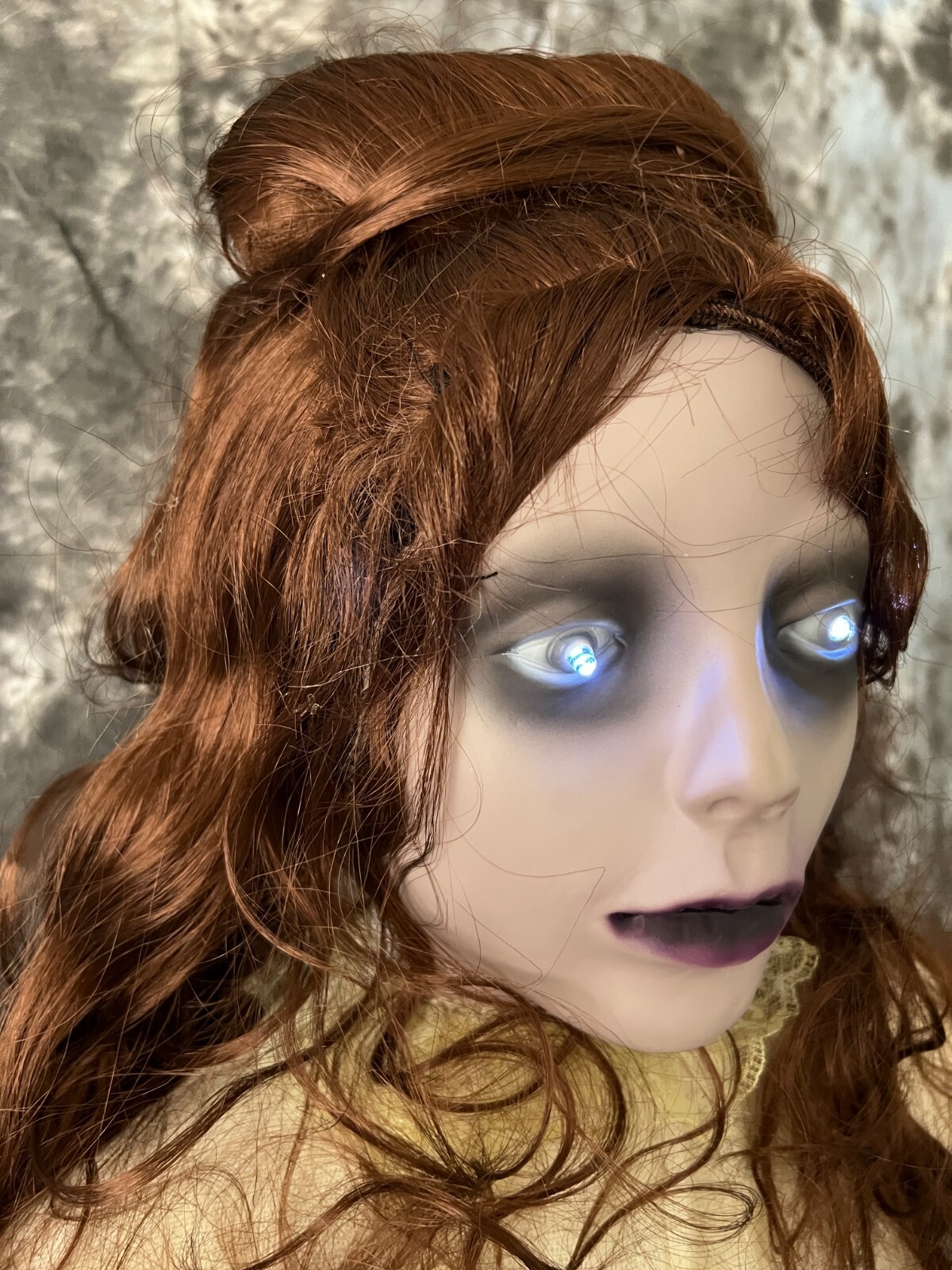 Lifesize Eerie Eva Grandin Road Halloween Outdoor Indoor Decoration