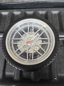 Car Tire Analog Wall Clock Rim Wheel Tool Hands With Tread Frame Garage See Pics