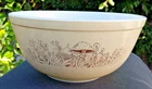 Pyrex Ovenware Forest Fancies Mixing Nesting Bowl # 402 (1½ Liter)