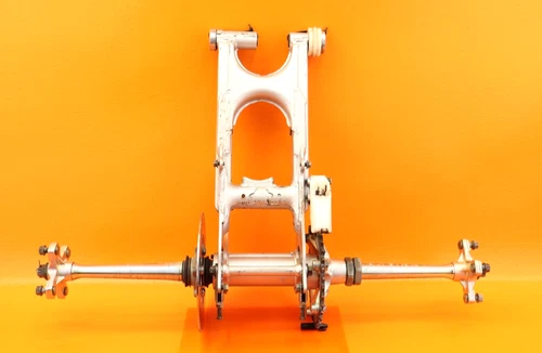 1988 - 2006 Yamaha Blaster 200 Yfs200 Swing Arm Axle Rear End Assembly