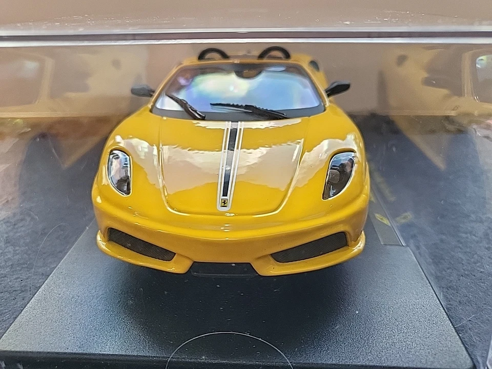 Scuderia Spider 16M 2008 Burago Echelle 1/24 - Photo 4/4