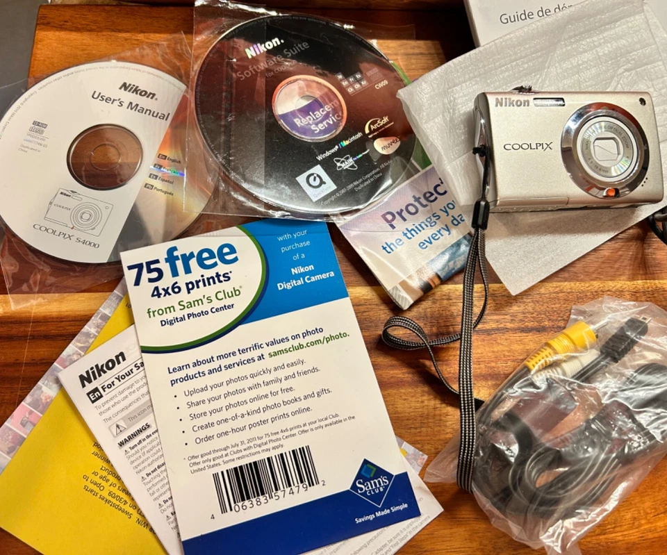 Cámara digital Nikon COOLPIX S4000 12,0 MP f/3,2 de JAPÓN Foto 2 de 4