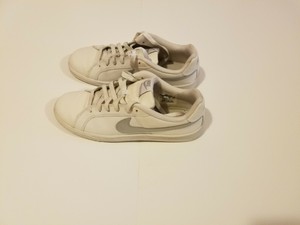 nike court royale white silver