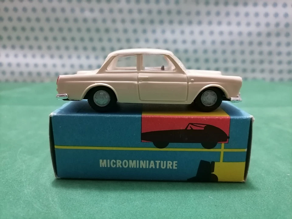 Volkswagen 1500 - винтажный Politoys APS N° 46, сделано в Италии 1963 - Изображение 3 из 4