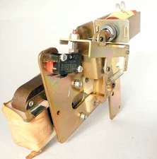 ROWE JUKEBOXES  with a 1200 MECHANISM part :  working BASKET  MOTOR & COIL 