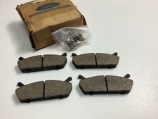 New - Oem Ford F3cz-2200-c Rear Disc Brake Pads For 1991-1996 Ford Escort New - Oem Ford F3cz-2200-c Rear Disc Brake Pads For 1991-1996 Ford Escort