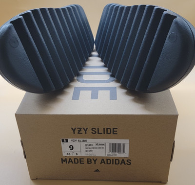 ADIDAS YEEZY SLIDE - ID5103 -DAKONY- Size 9..(AA3) | eBay