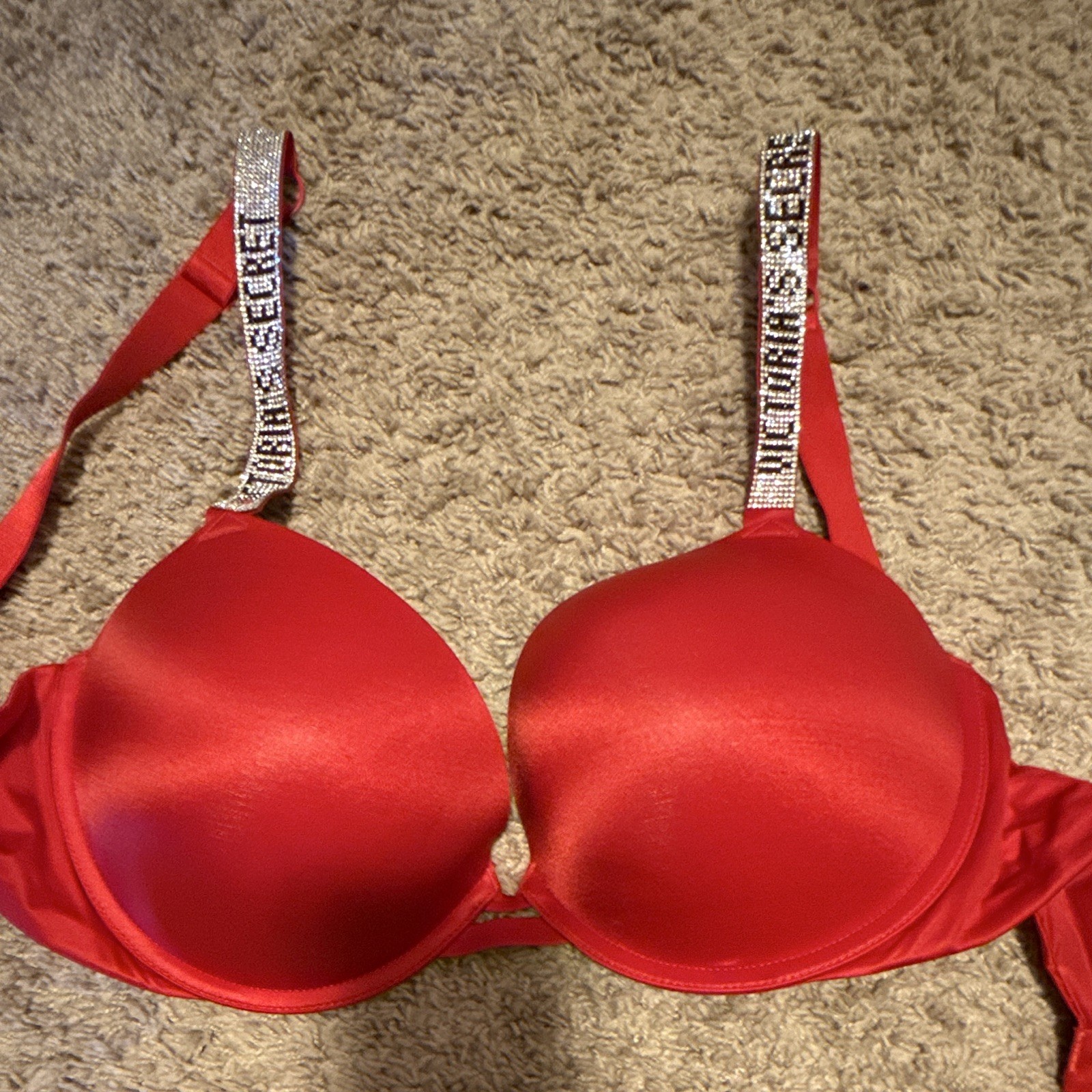 Victoria's Secret Very Sexy Push-Up Underwire Bra Logo Straps Red 36DD