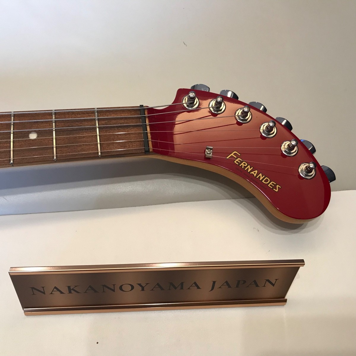 Fernandes ZO-3 NOMAD RED Built-in Amp travel guitar Worldwide