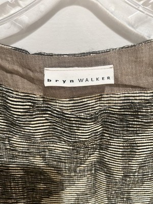 Bryn Walker Women's Textured Sleeveless Top blouse tunic size small Beige