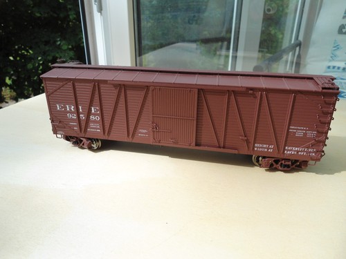 US Atlas Spur 0 Box Car 40' ERIE # 92580  2-Leiter | Zustand: Gebraucht