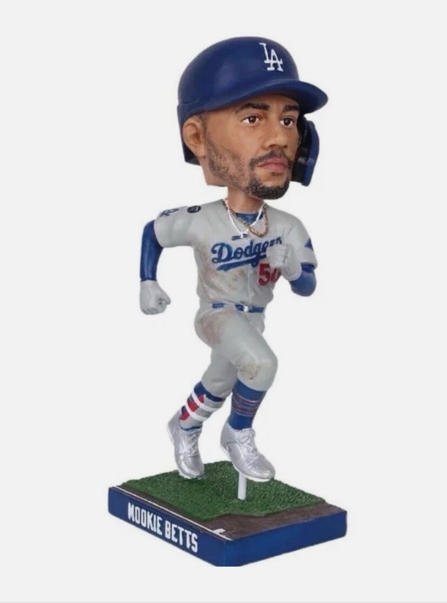 Dodgers Mookie Betts Running Bobblehead Stadium giveaway 5/13/25