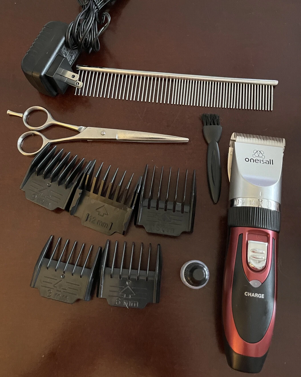 oneisall Pet Grooming Clipper Kits Low Noise Dog and Cat Rechargeable Cordless