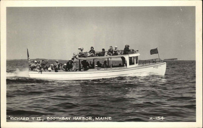 Boothbay Harbor ME Excursion Boat ''Richard T II'' 1950s-60s RPPC Vintage Postcard