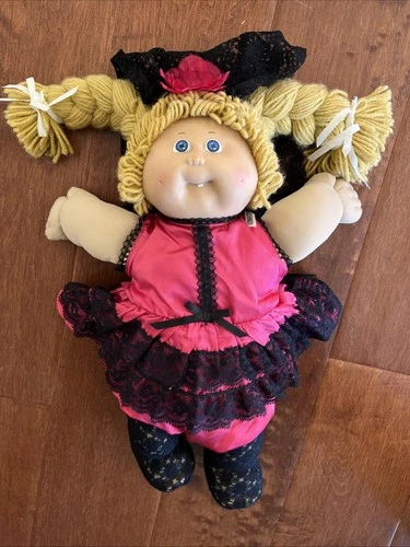 Cabbagepatch Kids 1980s Vintage Blonde Hair Doll Great Condition