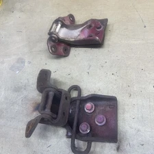 1967 1968 Mustang cougar passenger door hinges right hand side Ford. W Backing