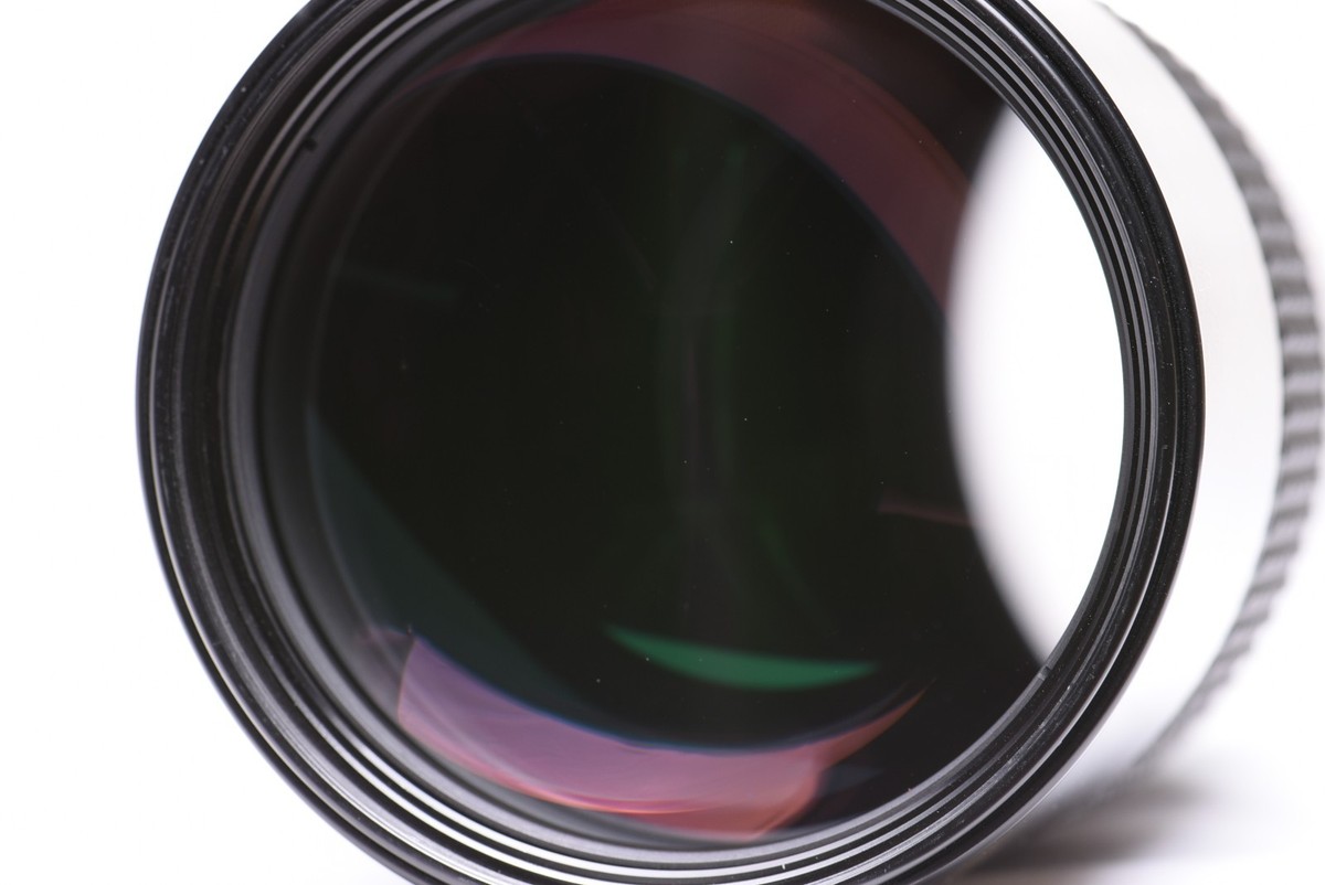 Nikon AI-S Nikkor 180mm f/2.8 ED Telephoto MF Lens Tested Near