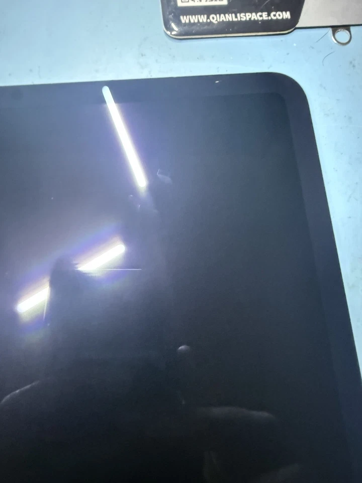OEM iPad Pro 12.9 3rd Gen + 4th Gen Display LCD Screen-GRADE B++ - Image 3 of 4