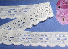 Scalloped White Lace Trim 14 - 28 Yards x 3/4" Floral R06V CLOSEOUT