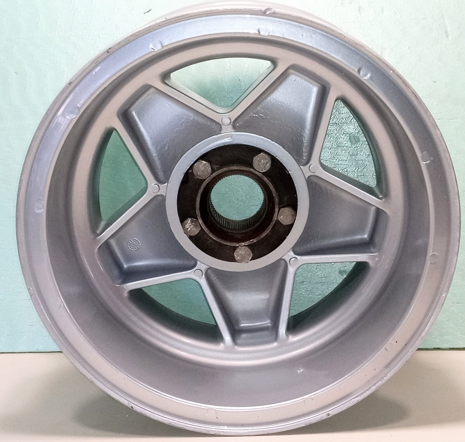 Ferrari 365 GTB/4 _Daytona Cromodora Wheel Rim_7 1/2 X 15_Hub_Trim Ring_109186/A