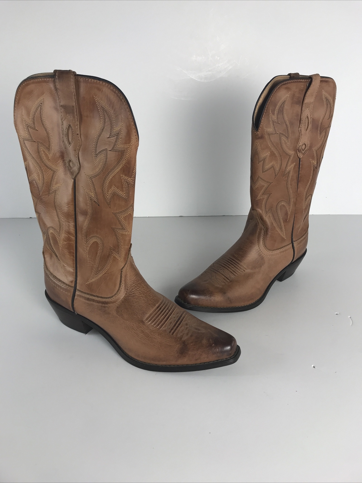 ladies western boots