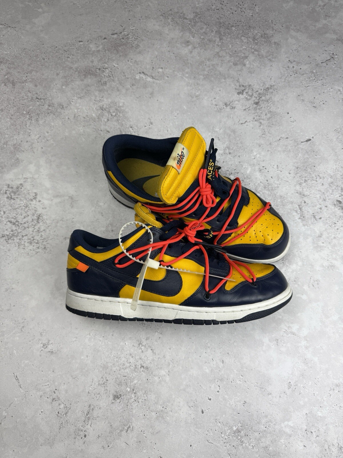 OFF WHITE X NIKE Nike Dunk Low x OFF WHITE University G Michigan taglia UK9 100% autentiche