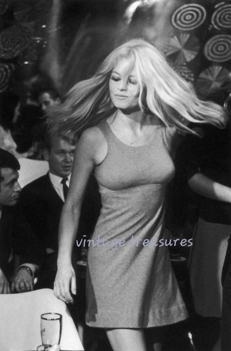 Brigitte Bardot in Two Weeks in September Photo Print Poster | eBay