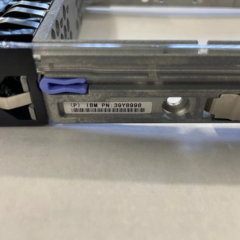 Geniune IBM 3.5" Ultra 320 Server SAS HDD Hot Swappable Tray Caddy 39Y8998 - Image 2 of 4