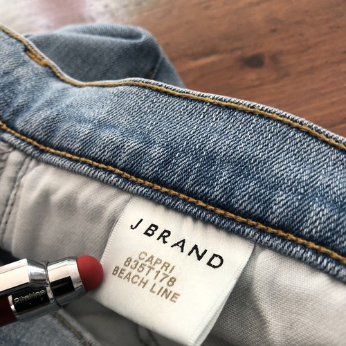 J BRAND Beach Line DENIM JEANS Capri Womens 30 Light Blue Wash Mid Rise Stretch - Picture 15 of 18