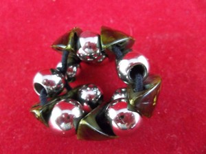 Vintage 1970's-1980's Women's Plastic Beaded Chrome Green Black Hair Tie Scrunch