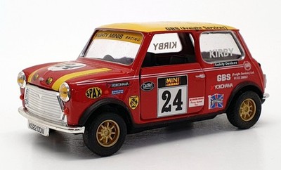 Corgi Maßstab 1:36 Modellauto 04429 - Mighty Minis Racing - #24 John Kirby