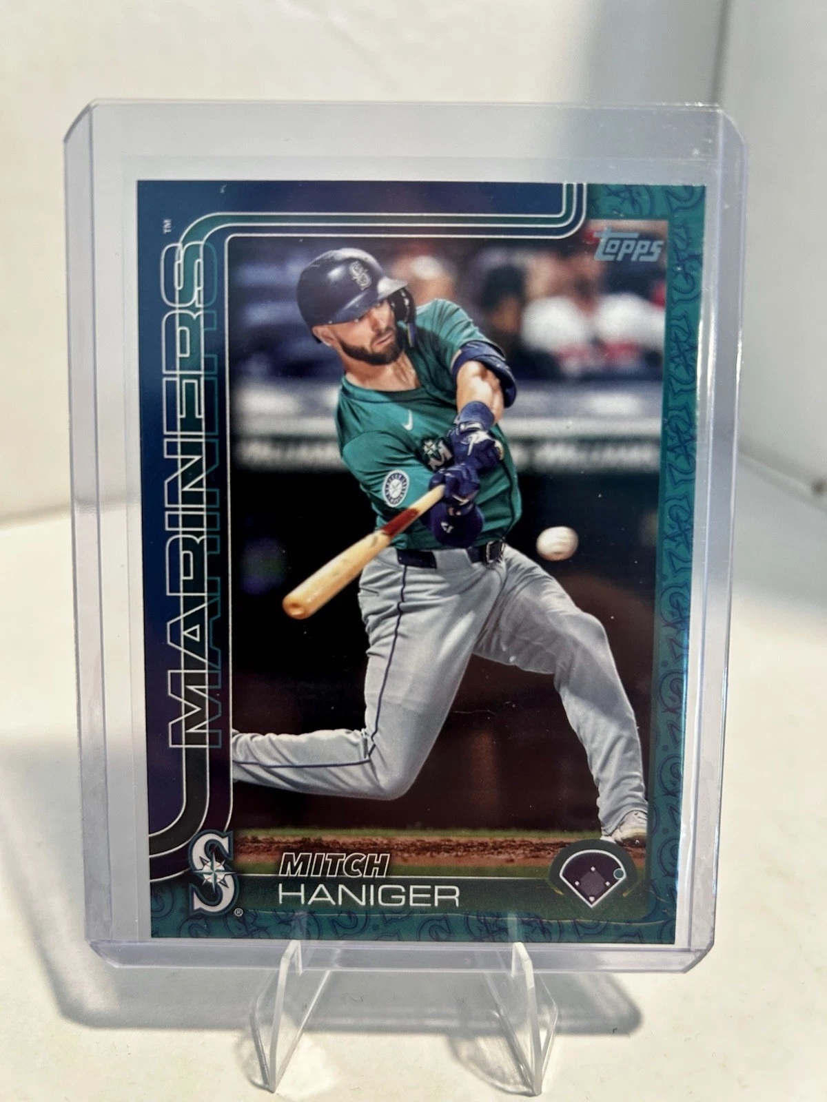 2025 Topps Series 1 Mitch Haniger #15 Team Color Border SP Seattle Mariners