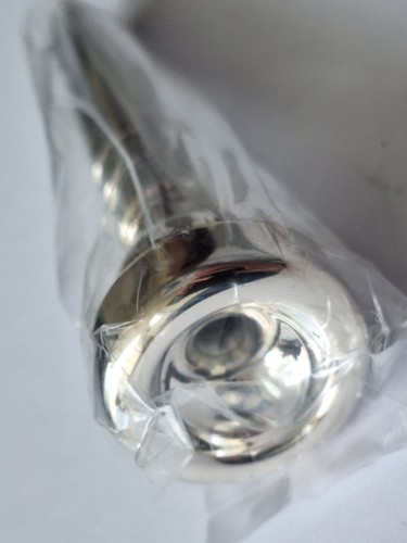 Vincent Bach 1E mouthpiece for trumpet, interior rim diameter 17mm