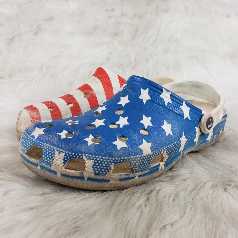 Zapatos cómodos informales CROCS rojo blanco azul estrellas rayas bandera de EE. UU. para hombre talla 9 Foto 2 de 4
