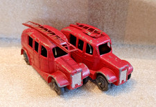 2 MOTORI ANTINCENDIO DINKY 25h del dopoguerra lunghi 101 mm.