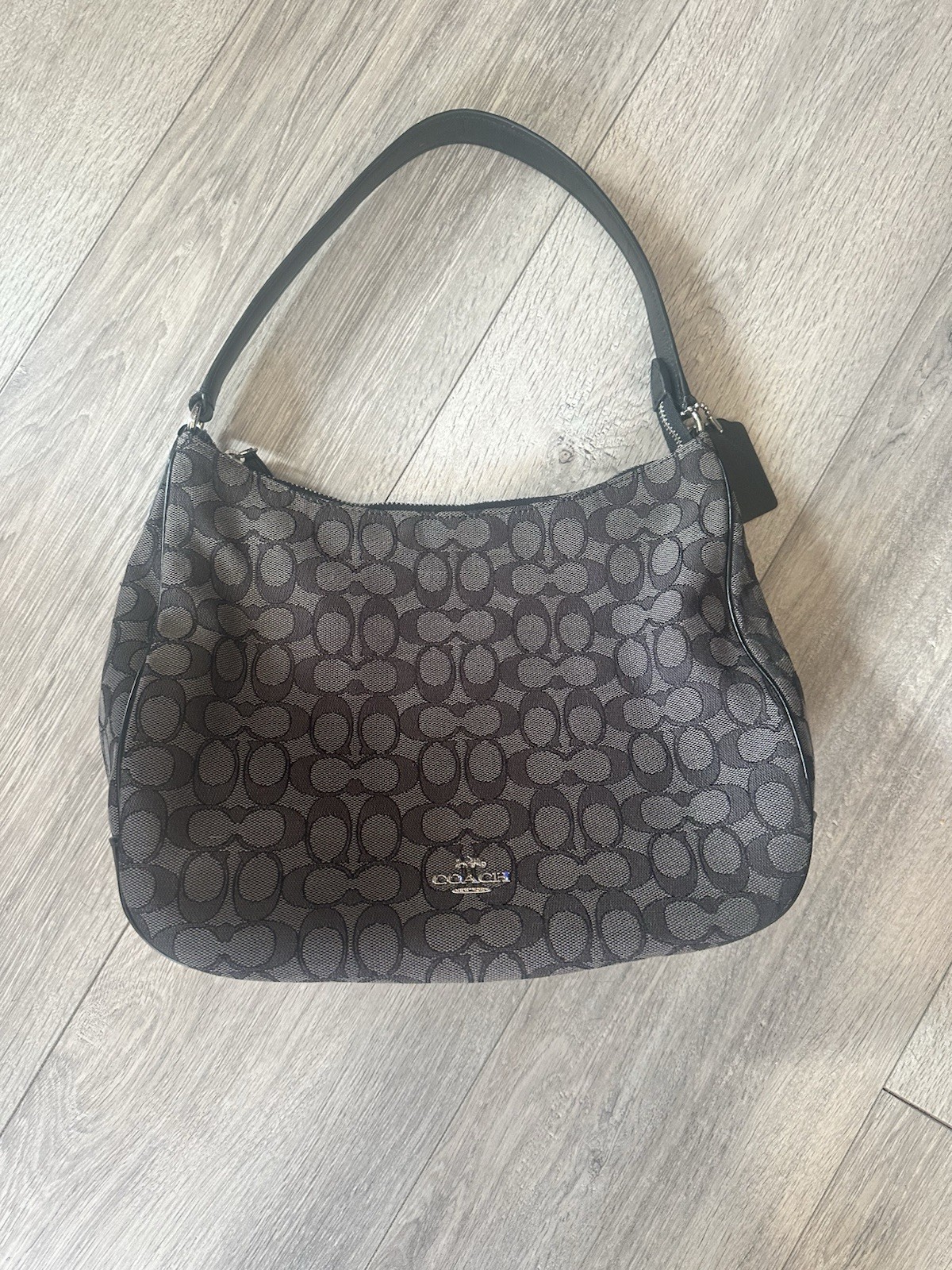 Coach Signature Shoulder Bag in Classic Black