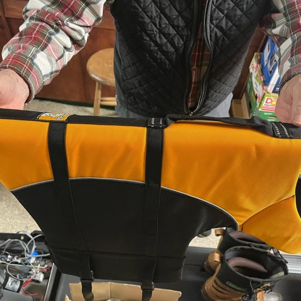 Спасательный жилет для собак RuffWear черный и оранжевый - Изображение 3 из 4