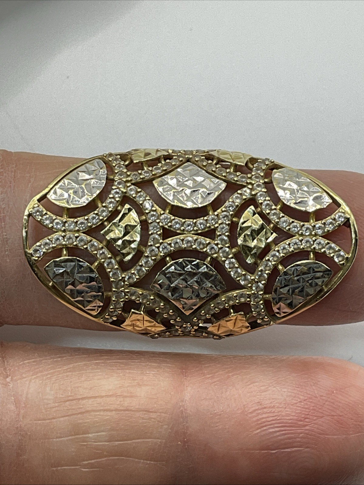 VINTAGE HANDMADE UNIQUE DESIGN Solid 14K Two Tone… - image 10