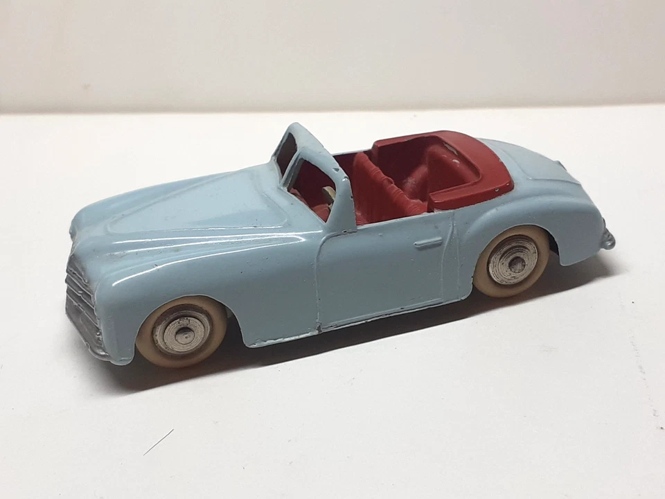 1/43 Authentique Dinky Toys: Simca 8 Sport - Photo 2/4