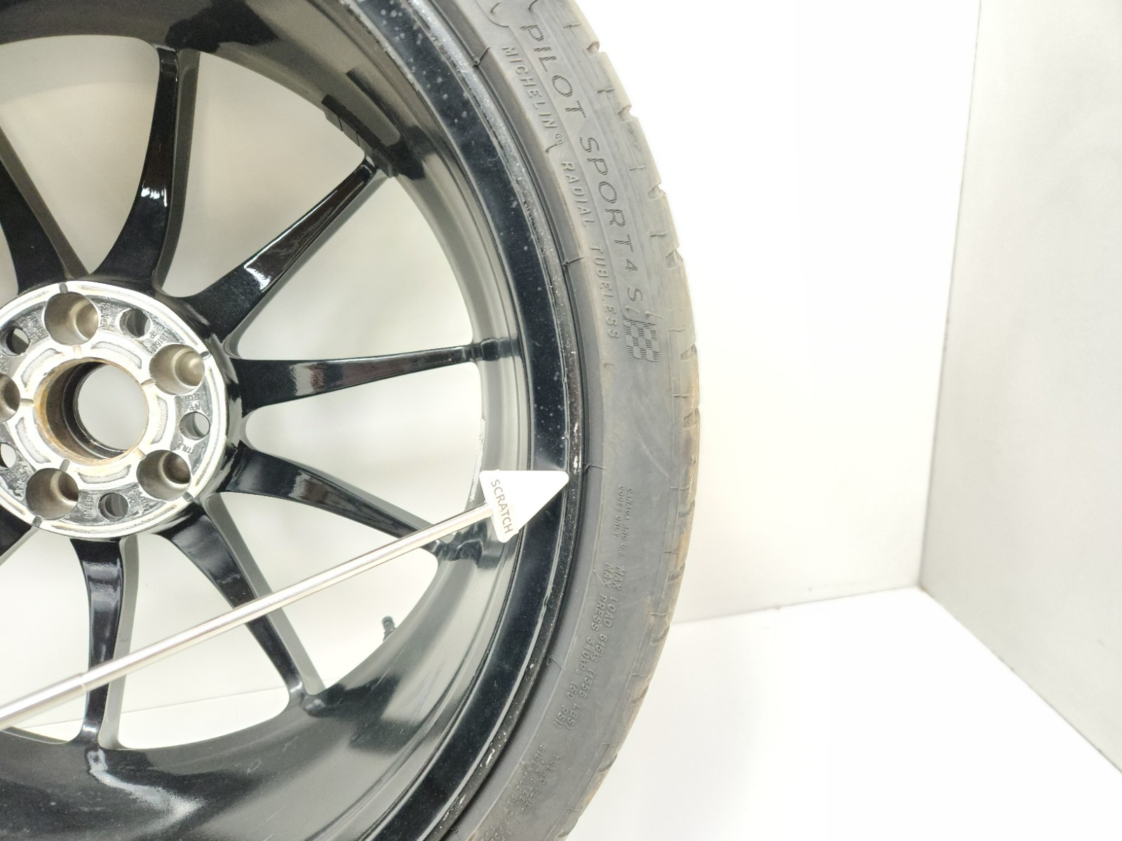 2015-2017 MCLAREN 675LT FRONT ULTRA LIGHT 10 SPOKE RIM WHEEL TIRE OEM 11B1647RP