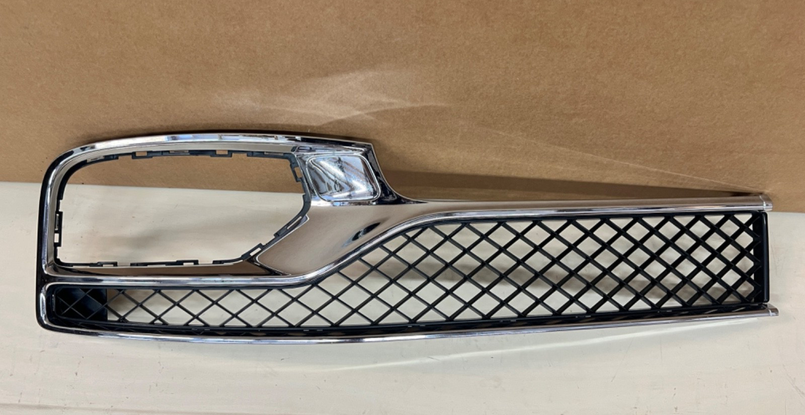 Bentley Flying Spur 2021-2022 Front Right Lower Bumper grille Chrome