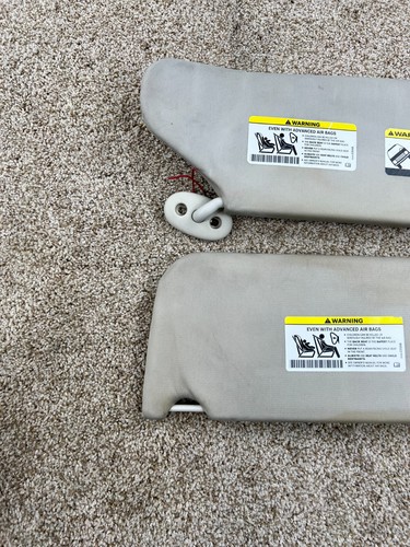 1999-2003 Jeep Grand Cherokee Driver Passenger Sun Visor Gray - Picture 2 of 8