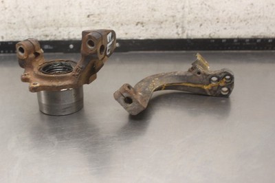 1992 Suzuki King Quad 300 LTF4WDX FRONT LEFT STEERING KNUCKLE T783