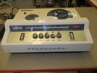 GRUNDIG Stenorette L / Diktiergerät mit Fußschalter / teilfunktionsfähig