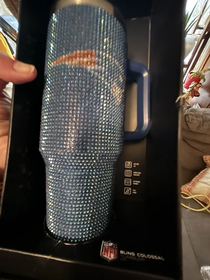 New, NFL New England Patriots Blue Rhinestone BLING COLOSSAL 46OZ TUMBLER 2024 - Image 3 of 4
