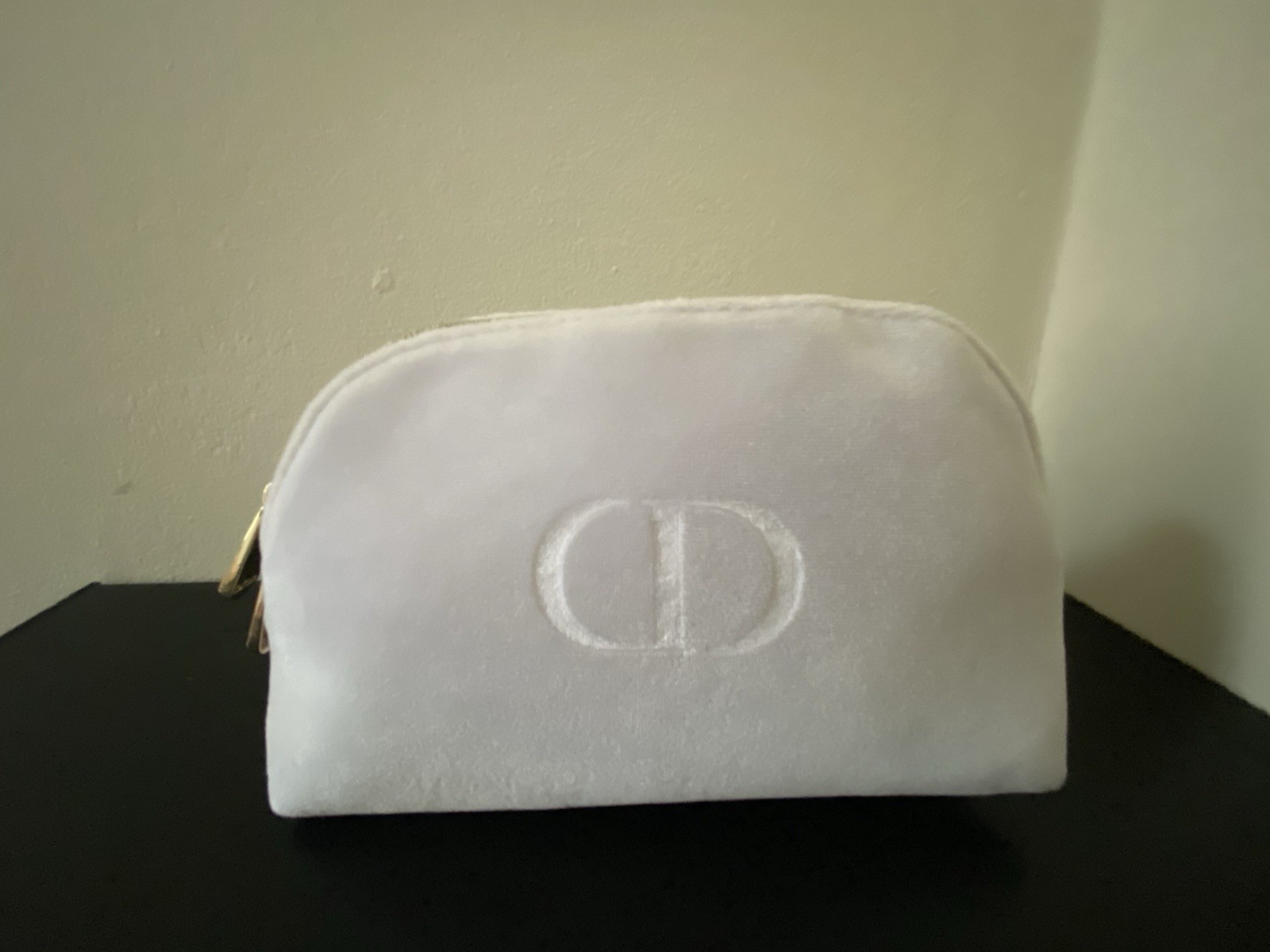 DIOR Beauty CD Logo White Velvet Makeup Bag Pouch for Cosmetics-image